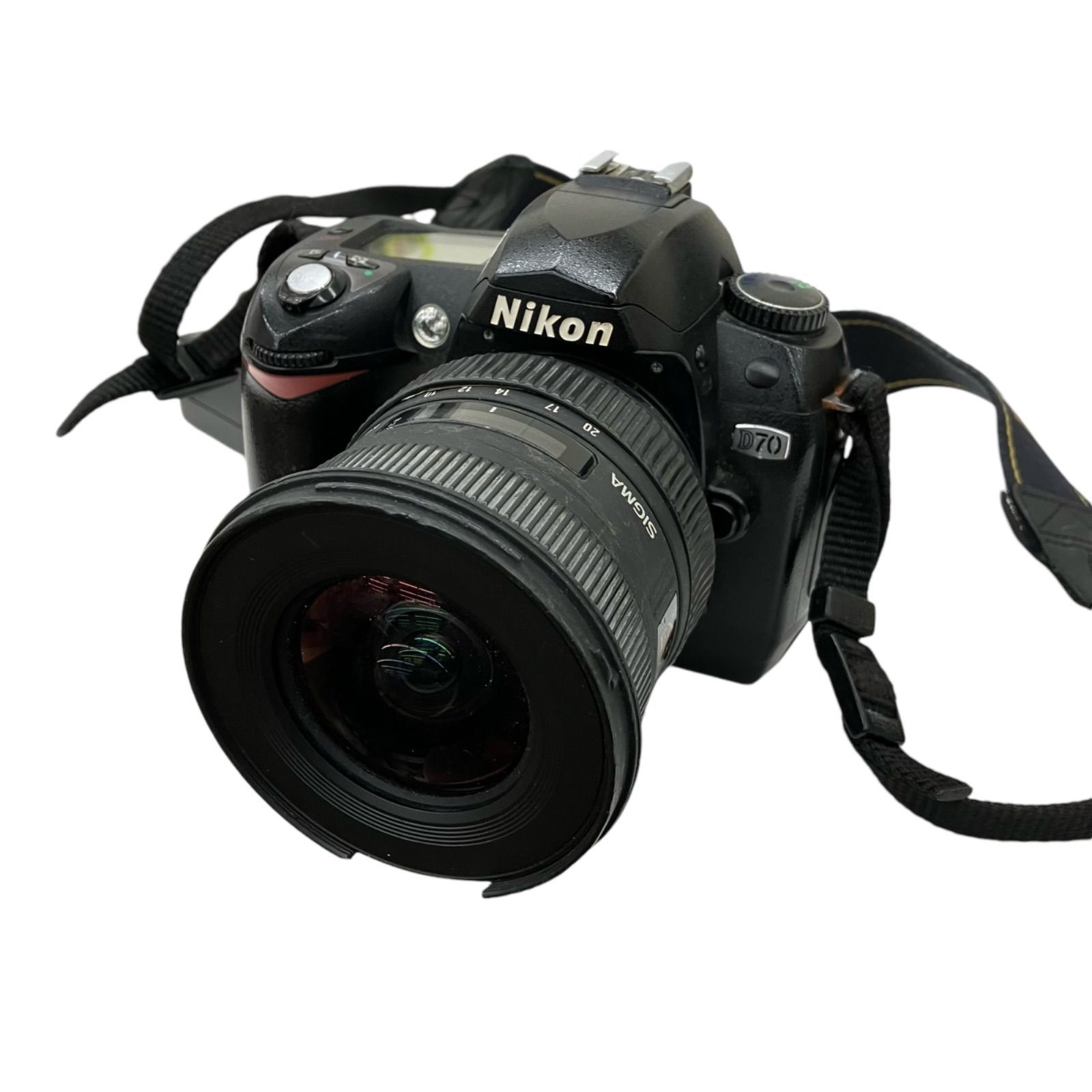 Nikon D70 一式 お譲りします 多くの写真愛好家に支持されたデジタル一眼レフ】ニコンD70