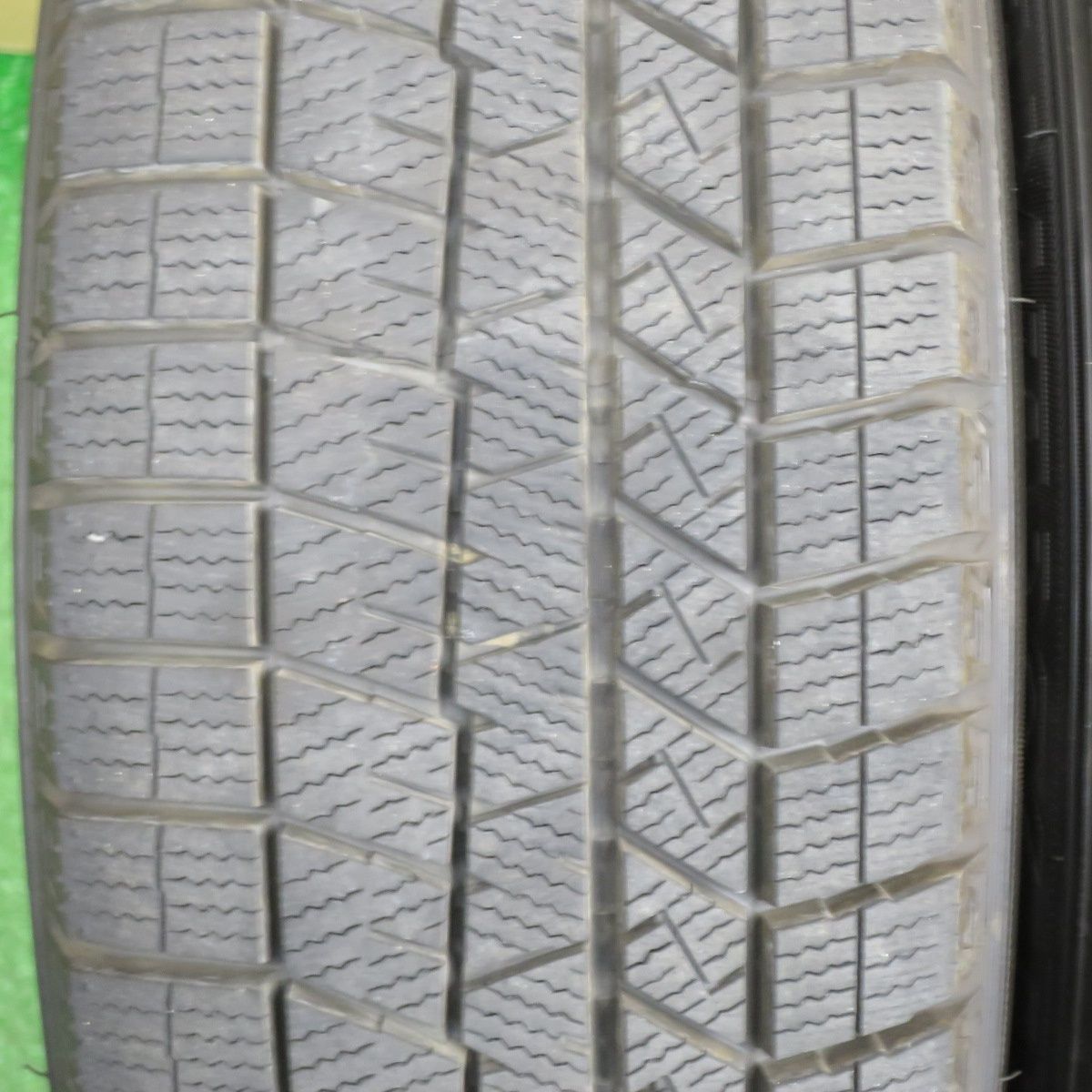バリ溝！24年！キレイ！9.5分以上☆スタッドレス 175/65R15 ダンロップ 