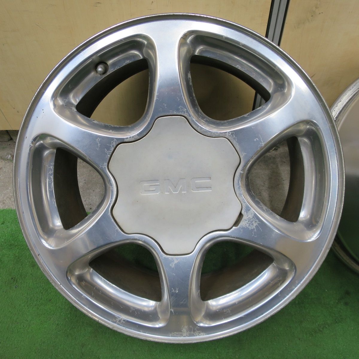 送料無料] 4本価格☆GMC ユーコンデナリ 純正 ホイール 17インチ 17