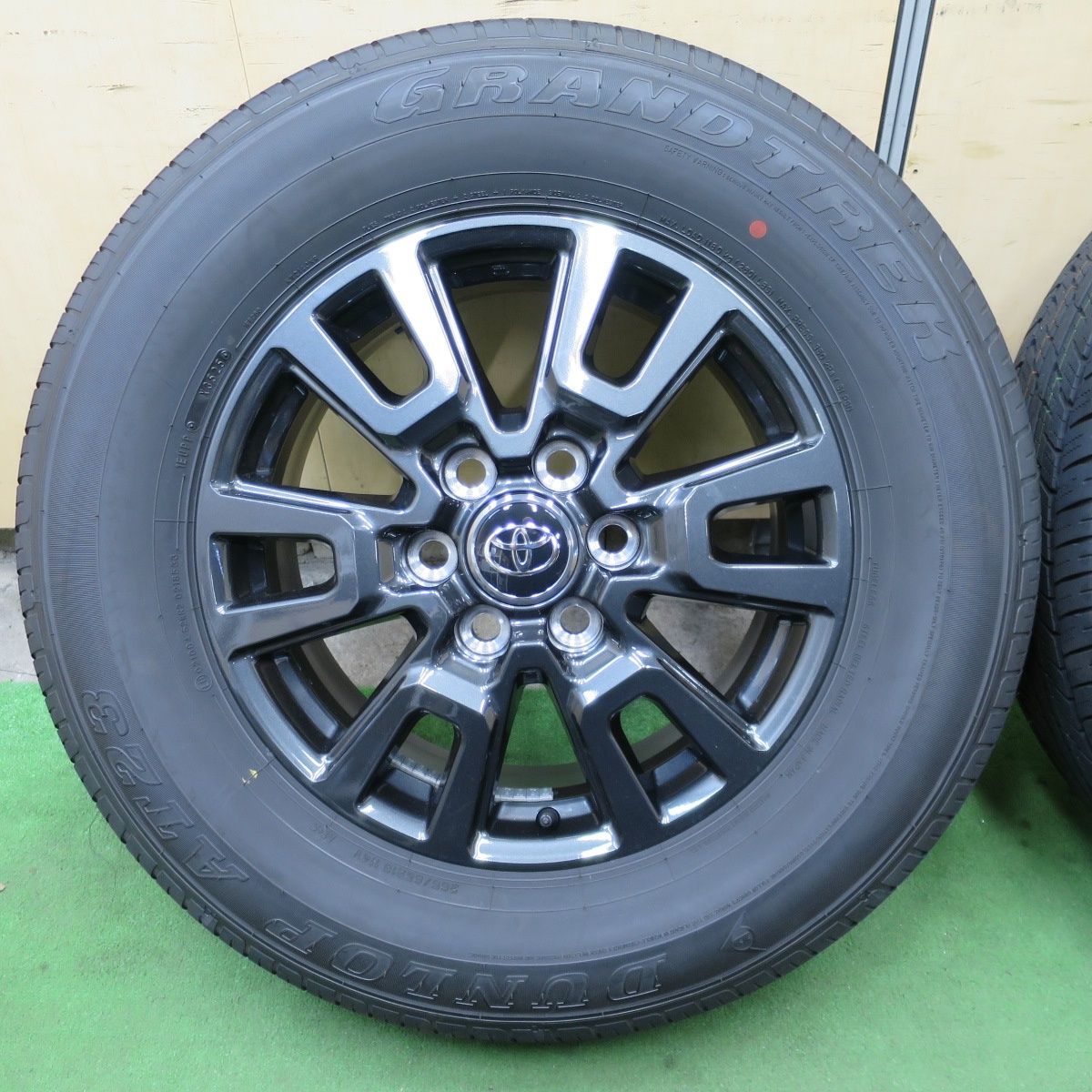 新車外し！25年☆トヨタ ランクル 250 VX 純正 265/65R18 ダンロップ 