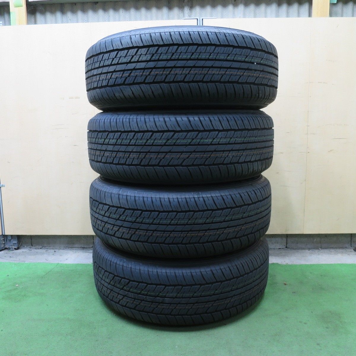 トヨタ 純正18 インチ ホイール ダンロップグラントレック265/65R18 トヨタ 純正18 インチ ホイール ダンロップグラントレック265/65R18