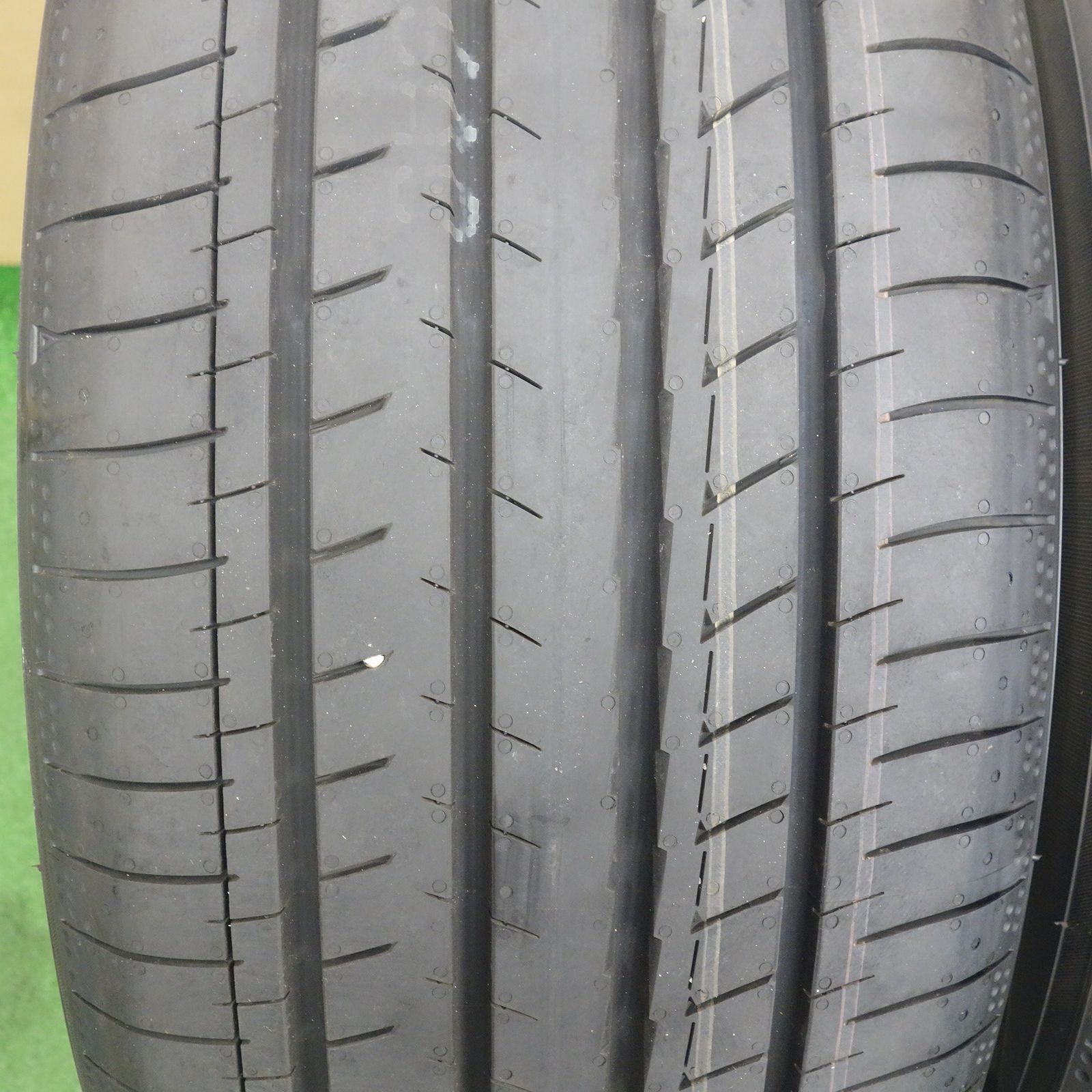 新車外し！25年☆225/45R18 ヨコハマ BluEarth-GT AE51 ブルーアース 