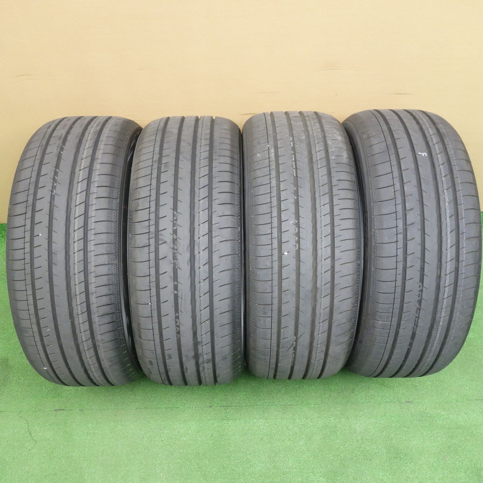 新車外し！25年☆225/45R18 ヨコハマ BluEarth-GT AE51 ブルーアース 