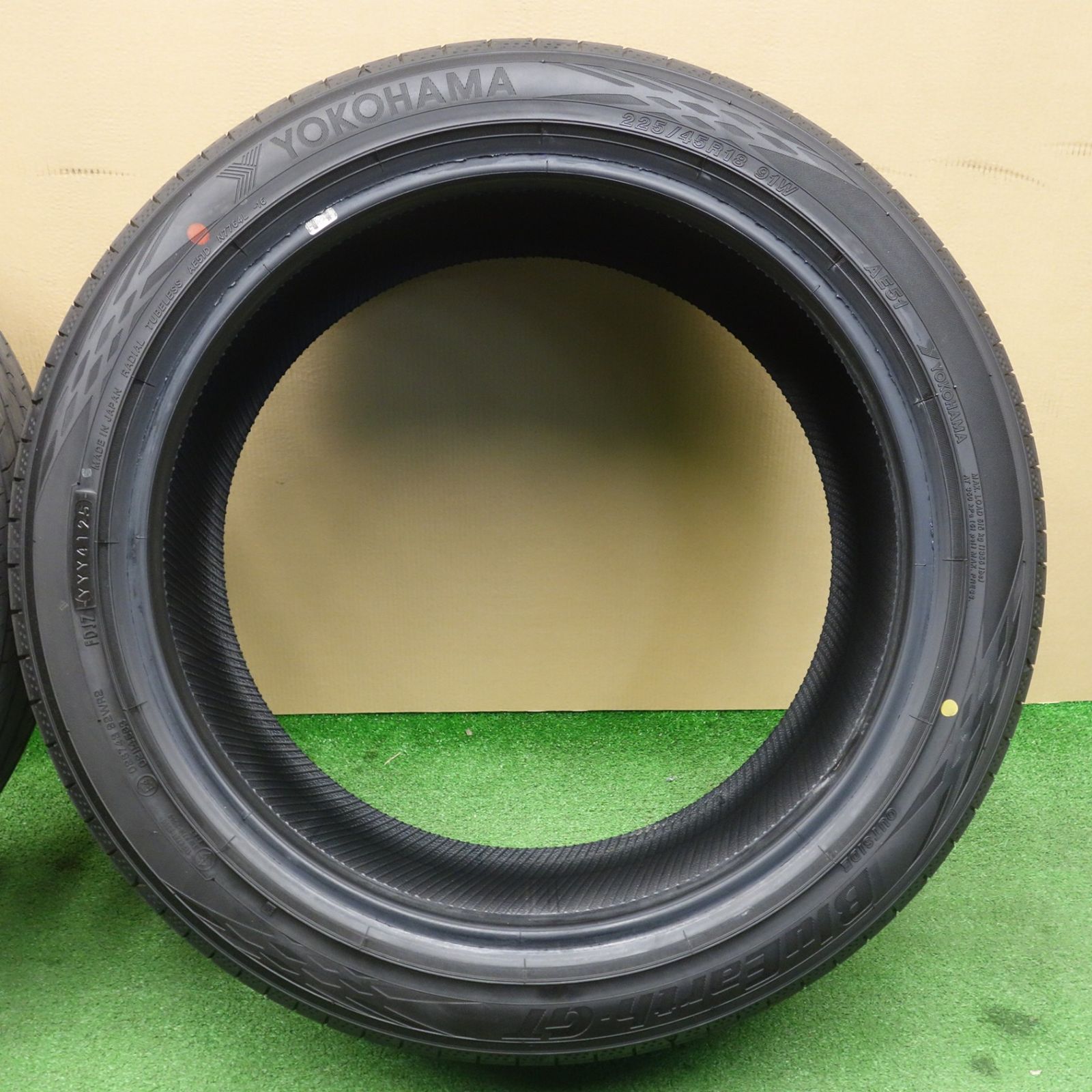 新車外し！25年☆225/45R18 ヨコハマ BluEarth-GT AE51 ブルーアース 
