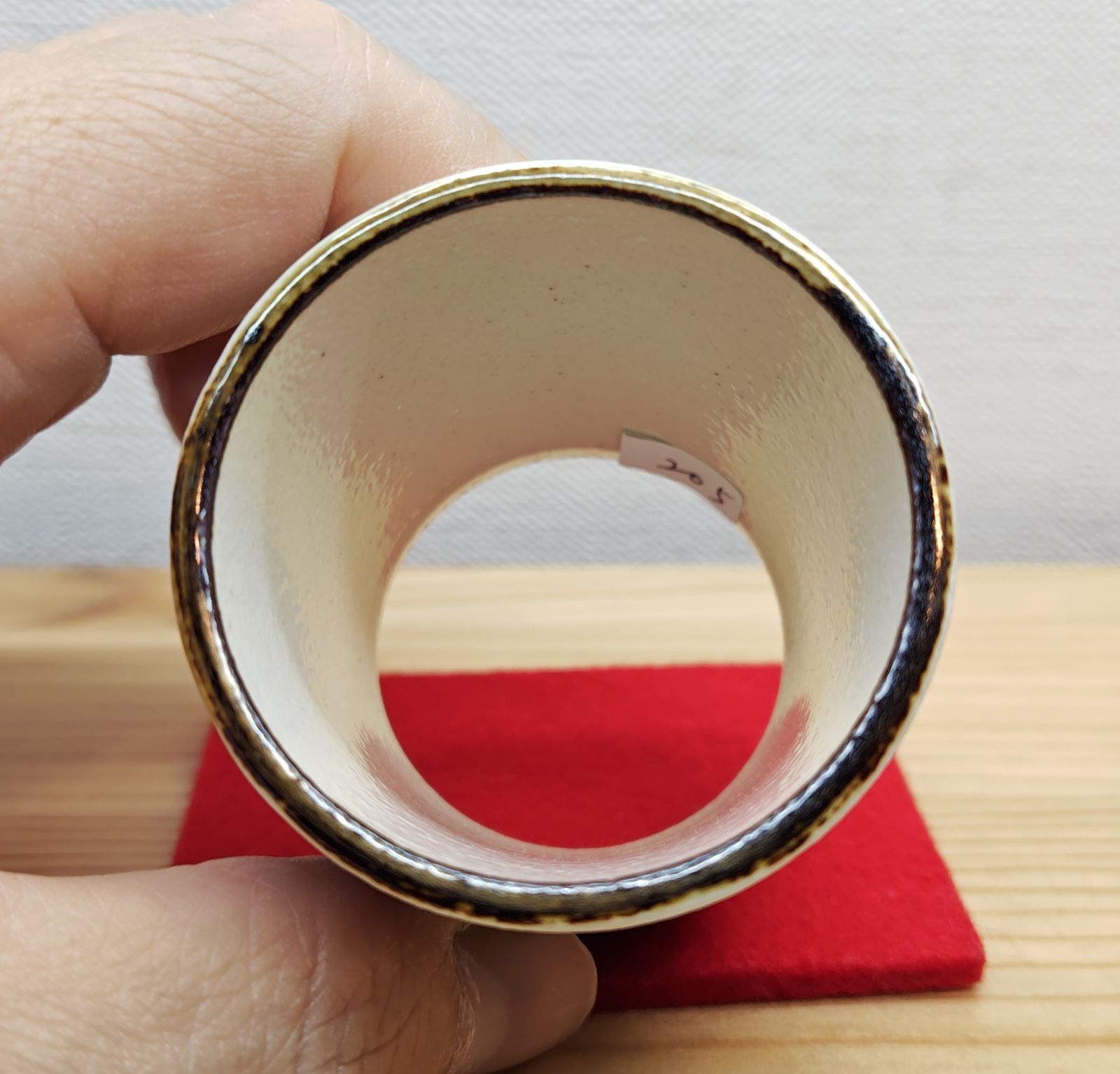 送料込【逢絢亭・新品】茶道具 蓋置 京焼 乾山 菖蒲の図 手塚桐鳳 共箱入り 逢絢亭・新品】茶道具 蓋置 京焼 乾山 菖蒲の図 手塚桐鳳 共箱入り