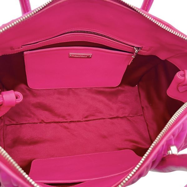 ○ ミュウミュウ MIU MIU ハンドバッグ キルティングデザイン 