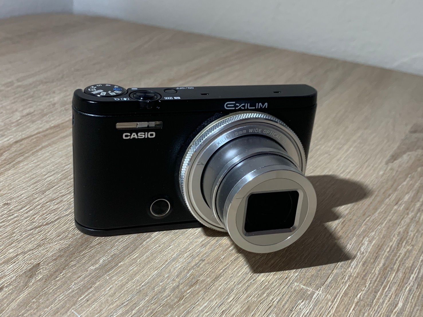 9589 Casio EXILIM EX-ZR4100 ブラック デジカメ 動作確認済み 極美品 