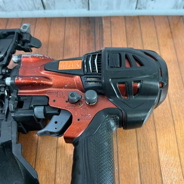 中古】【リペア品】マックス(MAX) 高圧エア釘打ち機 HN-65N4(D)-R