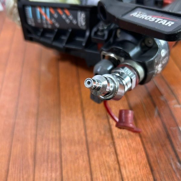 中古】【リペア品】マックス(MAX) 高圧エア釘打ち機 HN-65N4(D)-R