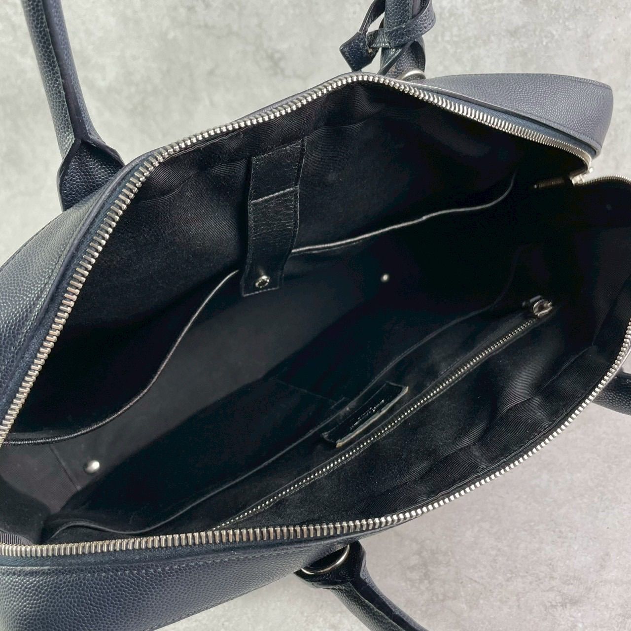 【良品】SAINT LAURENT ビジネスバッグ ミュージアム レザー 南京錠 美品 Saint Laurent サンローラン ミュージアム ブリーフケース