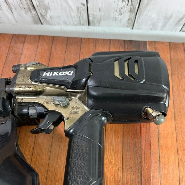 ハイコーキ NV90HR2(N) 高圧エア釘打ち機【野田愛宕店】【店頭取引限定】【中古】管理番号：ITGU189VRSSI HiKOKI（ハイコーキ） 高圧ロール釘打機 NV90HR2(N) ケース付 ハイ