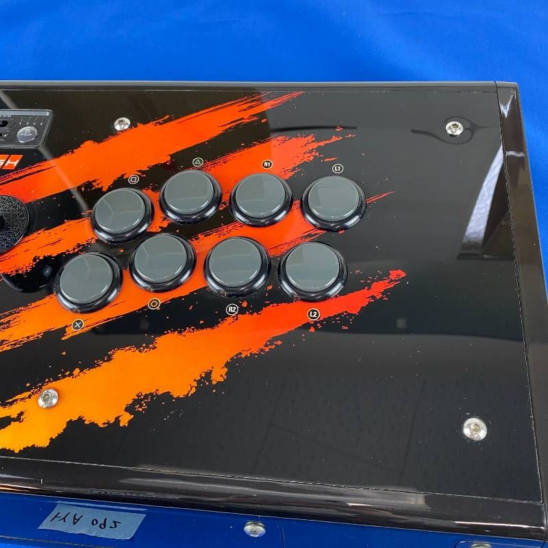 ◇トYA092【アケコン】Team Mad Catz Arcade FightStick Versus Series