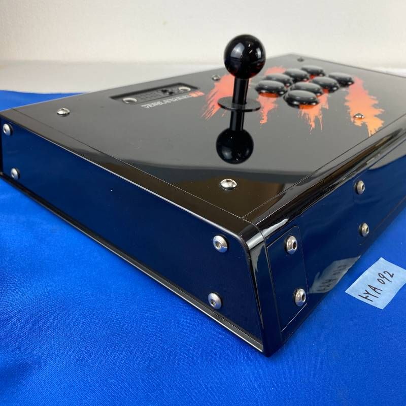 ◇トYA092【アケコン】Team Mad Catz Arcade FightStick Versus Series