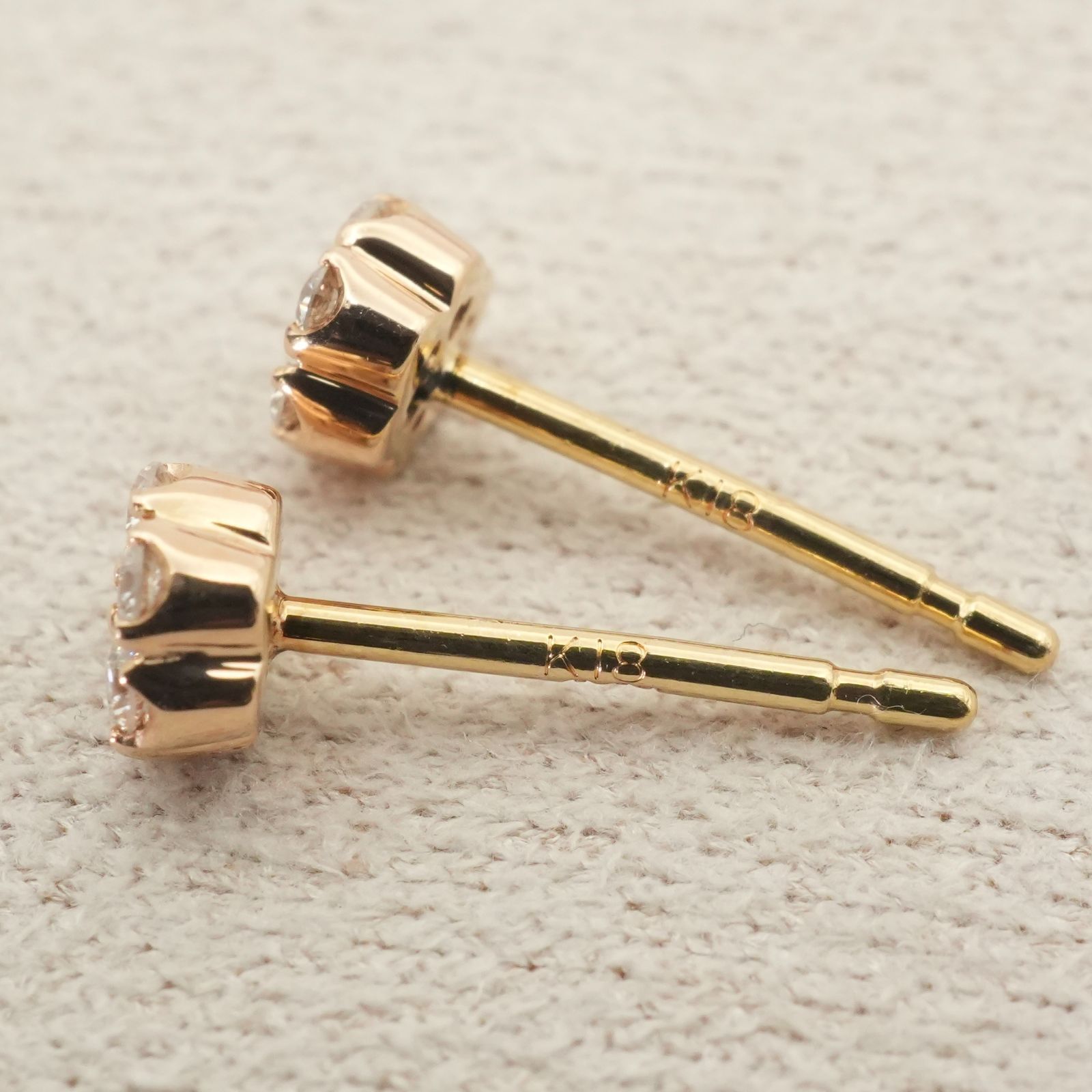 ポンテヴェキオ K18 フラワー ダイヤ 0.14ct ピアス/25-3998 - メルカリ