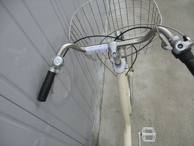 F21★限定特価　整備済み★中古自転車 【ブリヂストン　ボーテ　26インチ　アイボリー　3人乗り対応】 F21☆整備済み☆完成車発送☆中古シティ自転車【ブリヂストン ボーテ