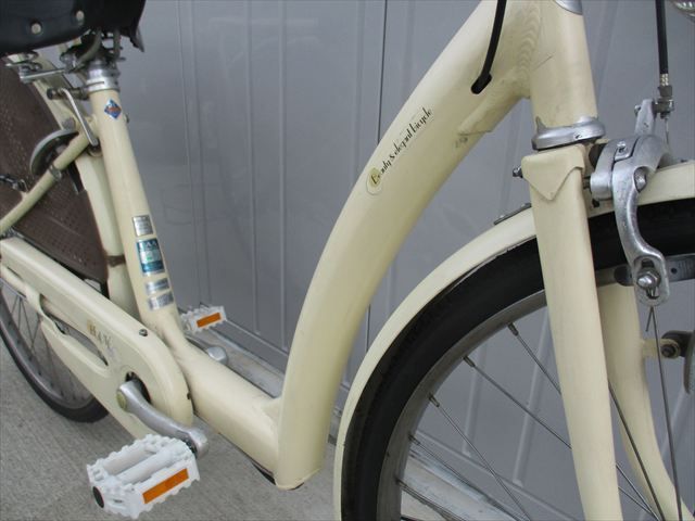F21★限定特価　整備済み★中古自転車 【ブリヂストン　ボーテ　26インチ　アイボリー　3人乗り対応】 F21☆整備済み☆完成車発送☆中古シティ自転車【ブリヂストン ボーテ