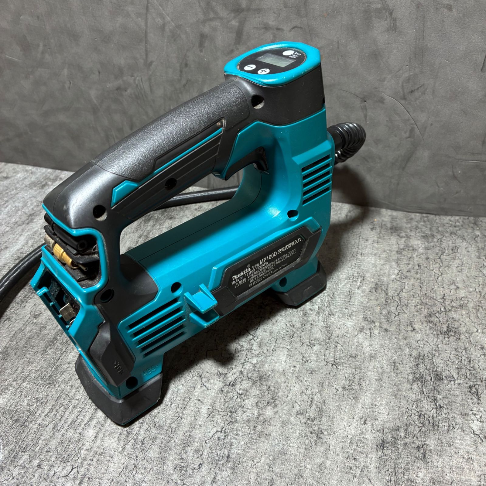 マキタ(makita) 10.8V充電式空気入れ MP100DZ 本体のみ【中古】【市川 