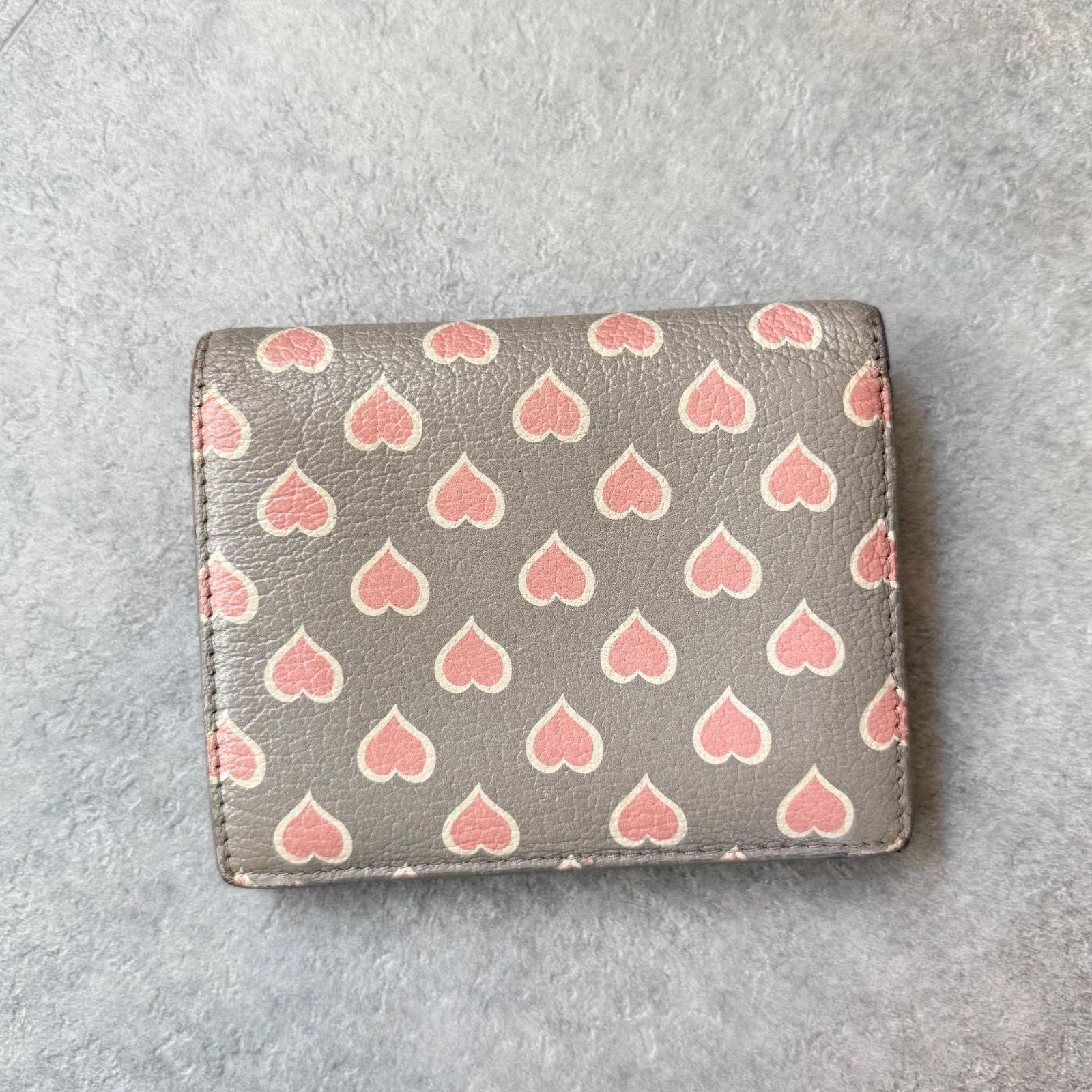 MIU MIU ミュウミュウ 二つ折り財布 総柄 ハート マドラスレザー