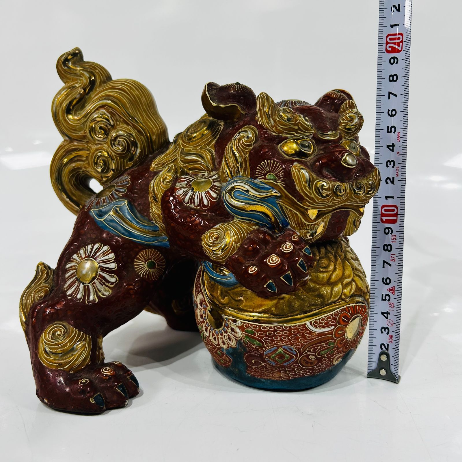 NC3303 獅子 九谷焼？唐獅子 狛犬 シーサー 玉獅子 玉乗り まり 金彩 