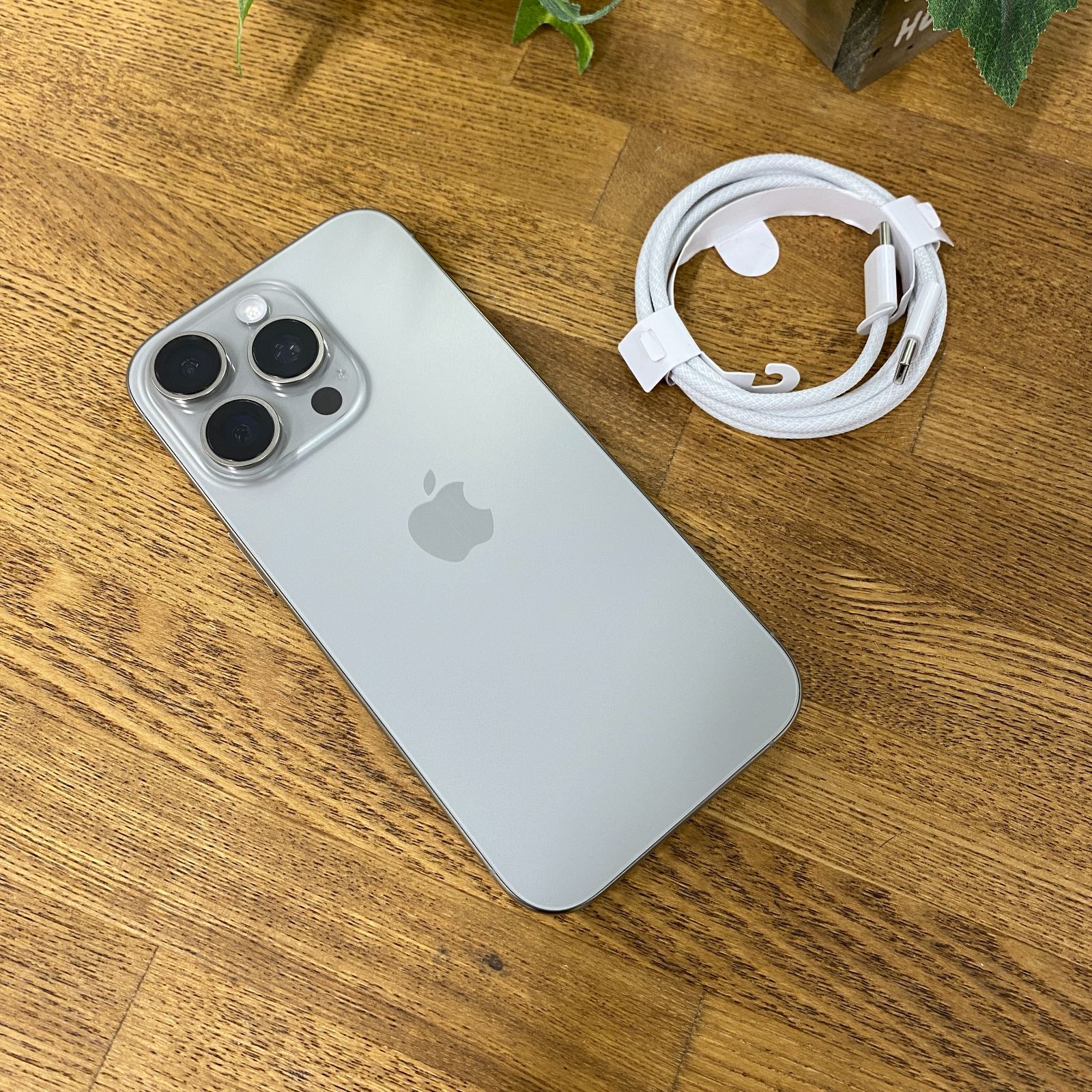 バッテリー98% iPhone 16Pro 128GB ナチュラル 国内版 SIMフリー 