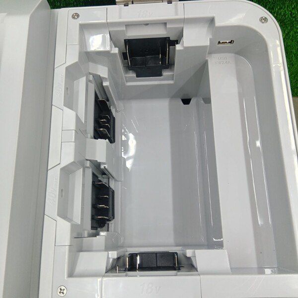 未使用】マキタ(makita) コードレス冷温庫 CW001GZO【野田愛宕店 未使用】マキタ(makita) コードレス冷温庫 CW001GZO【野田愛宕店