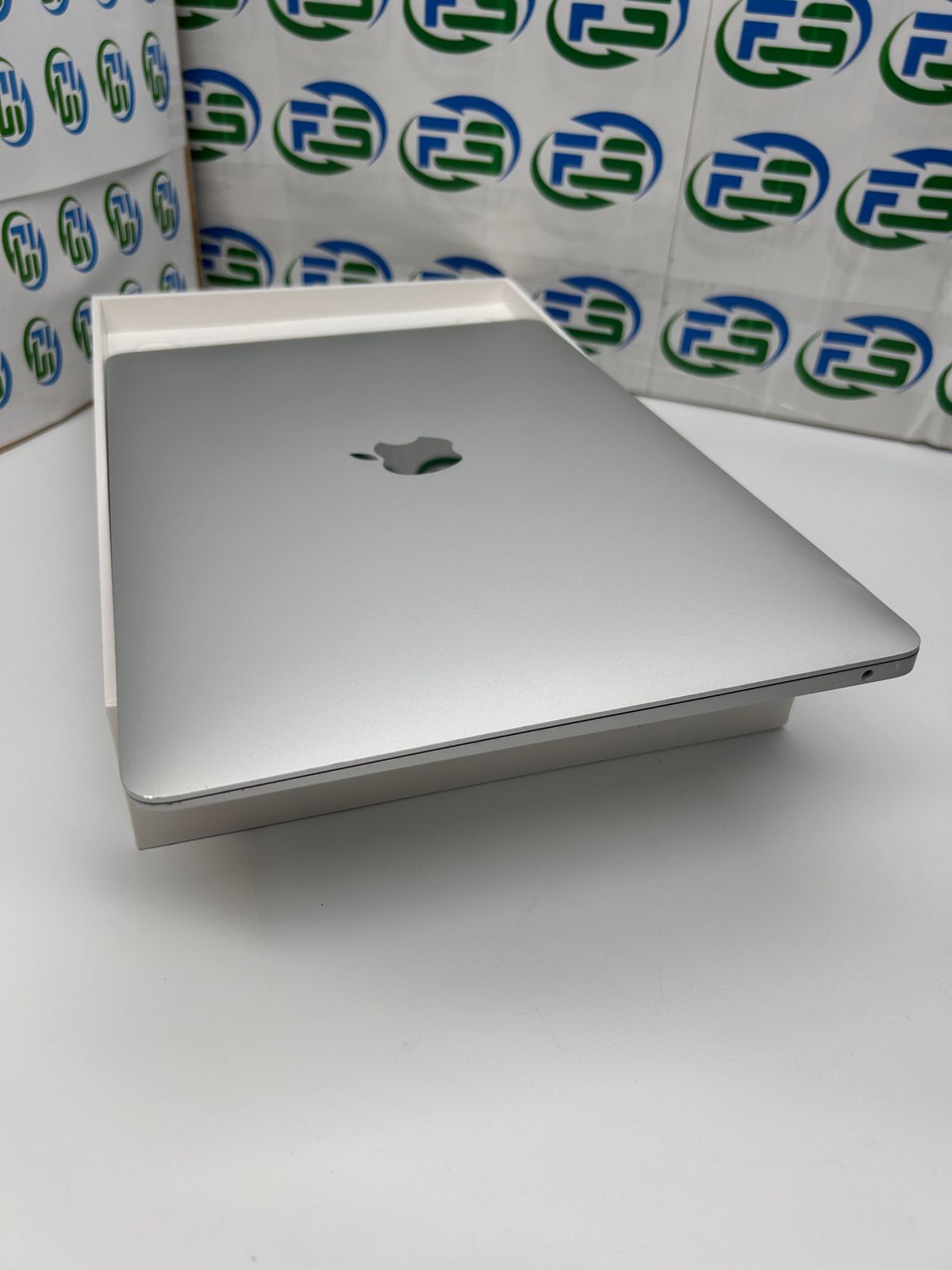 MacBook Air M1 512GB シルバー 2020 Bランク - メルカリ