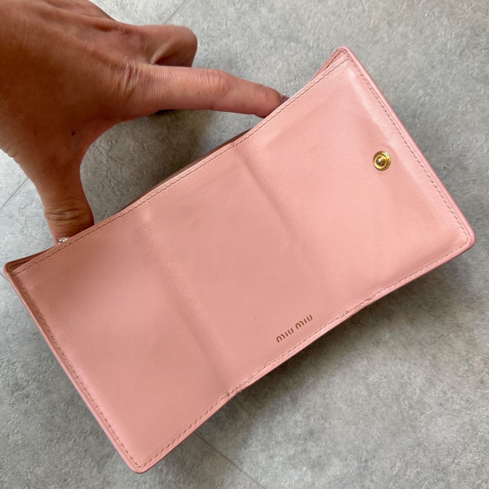 MIU MIU ミュウミュウ 三つ折り財布 がま口 総柄 ハート マドラス