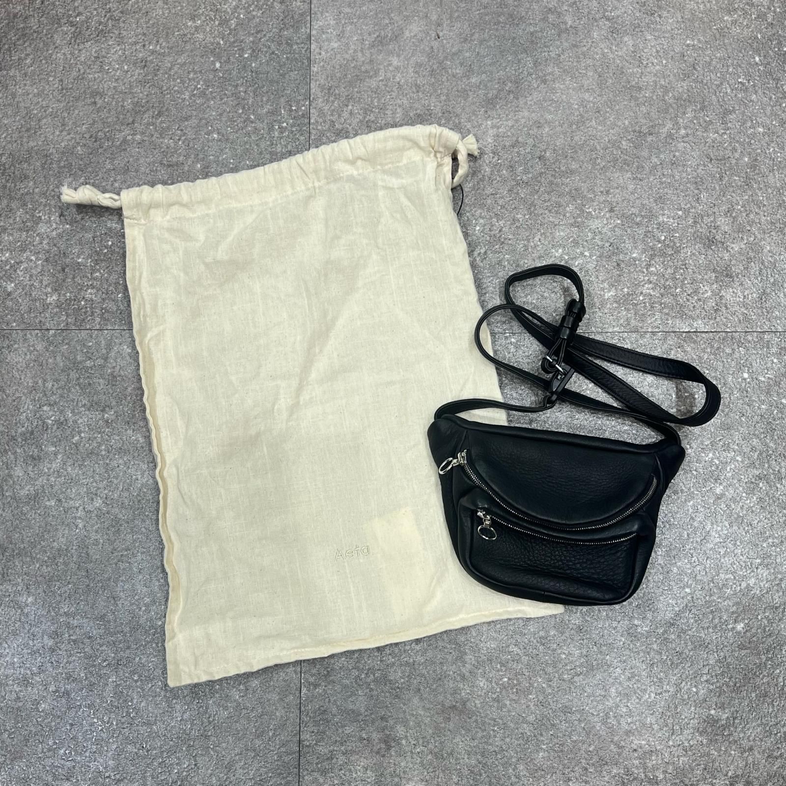 Aeta ブラックレザーショルダーバッグ 【公式通販】