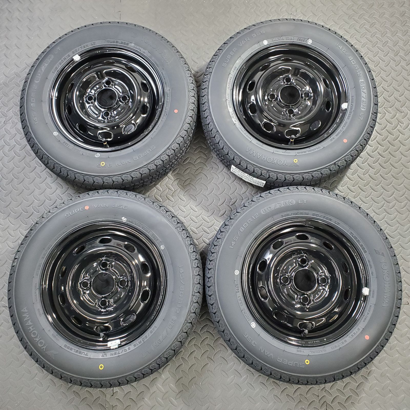 26年製 新品タイヤ 145/80R12 80/78N LT ヨコハマ スーパーバン356(夏 