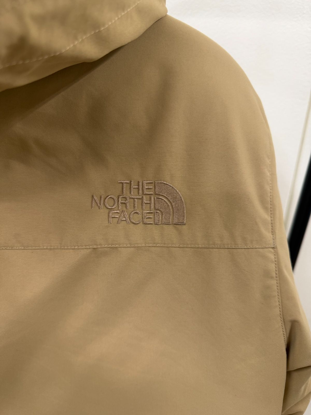 THE NORTH FACE ホワイトレーベル 韓国限定 ダークベージュ 美品 シーズンオフ大特価】THE NORTH FACE 韓国限定ホワイトレーベル M