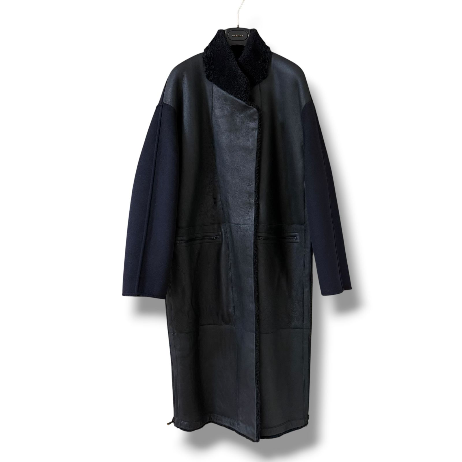 美品 32 PARADIS サイドジップ リバーシブルムートンコート 黒*紺 美品 32 PARADIS サイドジップ リバーシブルムートンコート 黒*紺