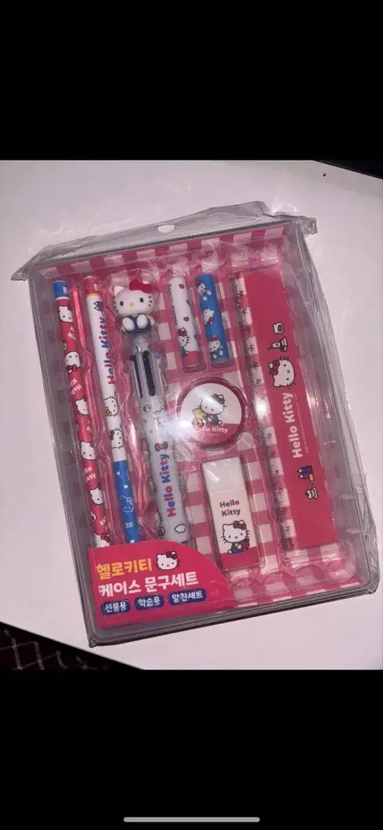 【未開封品】ハローキティ 文房具セット 本 未開封ハローキティ文具セット