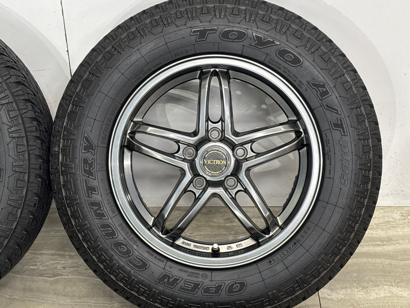 美品】JAOS VICTRON ASTELLA 16in 7J +40 PCD114.3 トーヨー オープン 