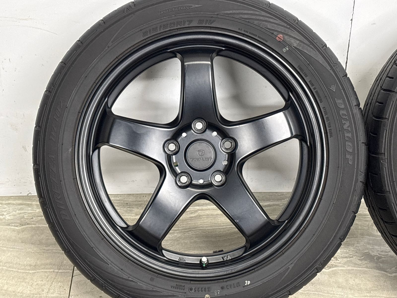 バリ溝 美品】FINALIST FZ-S5 17in 7J +45 PCD114.3 ダンロップ 