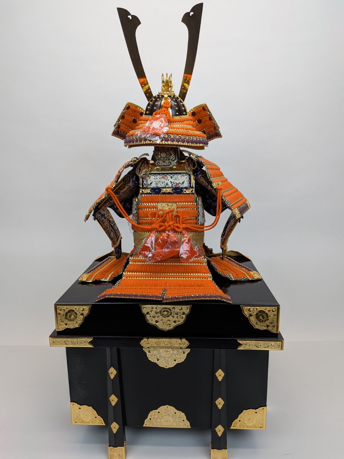 五月人形】京都 平安雅峰作 13号 京大鎧 光閣 金箔押 正絹縅 ※展示品