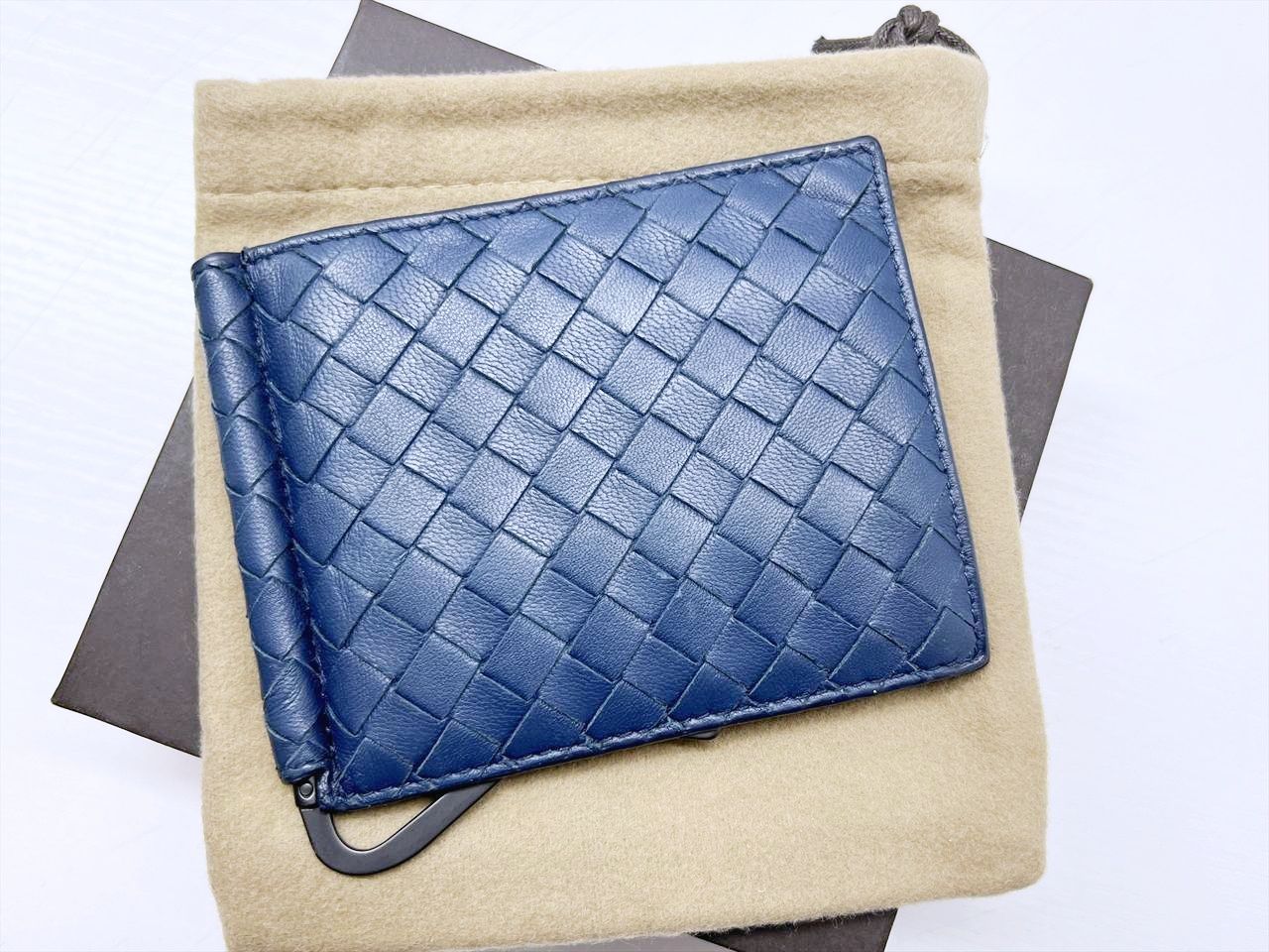 Bottega Veneta ボッテガヴェネタ イントレチャート マネークリップ 札