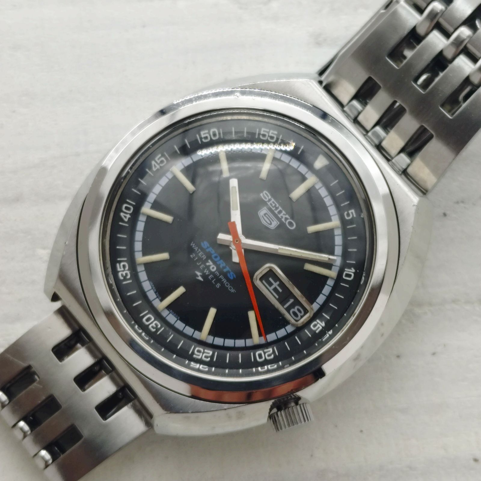 ブランド腕時計 SEIKO 5 SPORTS 70m WATER PROOF 自動巻き 7019-6010
