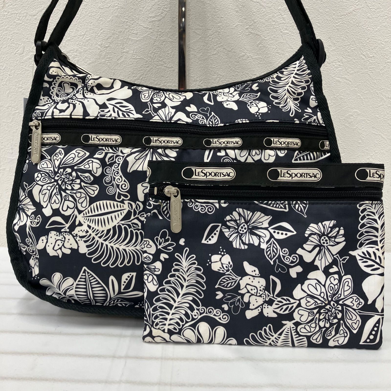 1564 LeSportsac レスポートサック ショルダーバッグ クラシック 