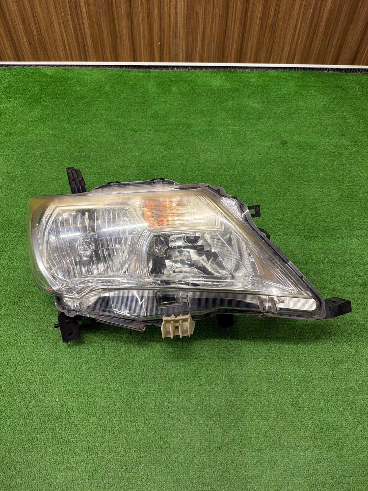 日産 セレナ C26 純正 右側 ヘッドライト KOITO 100-23096 (333