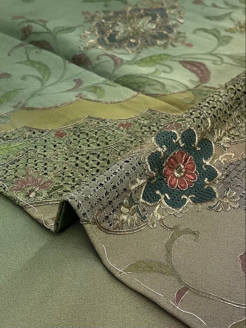 蘇州刺繍 汕頭刺繍 訪問着 華紋 正絹 パールトーン加工済 躾糸付き 