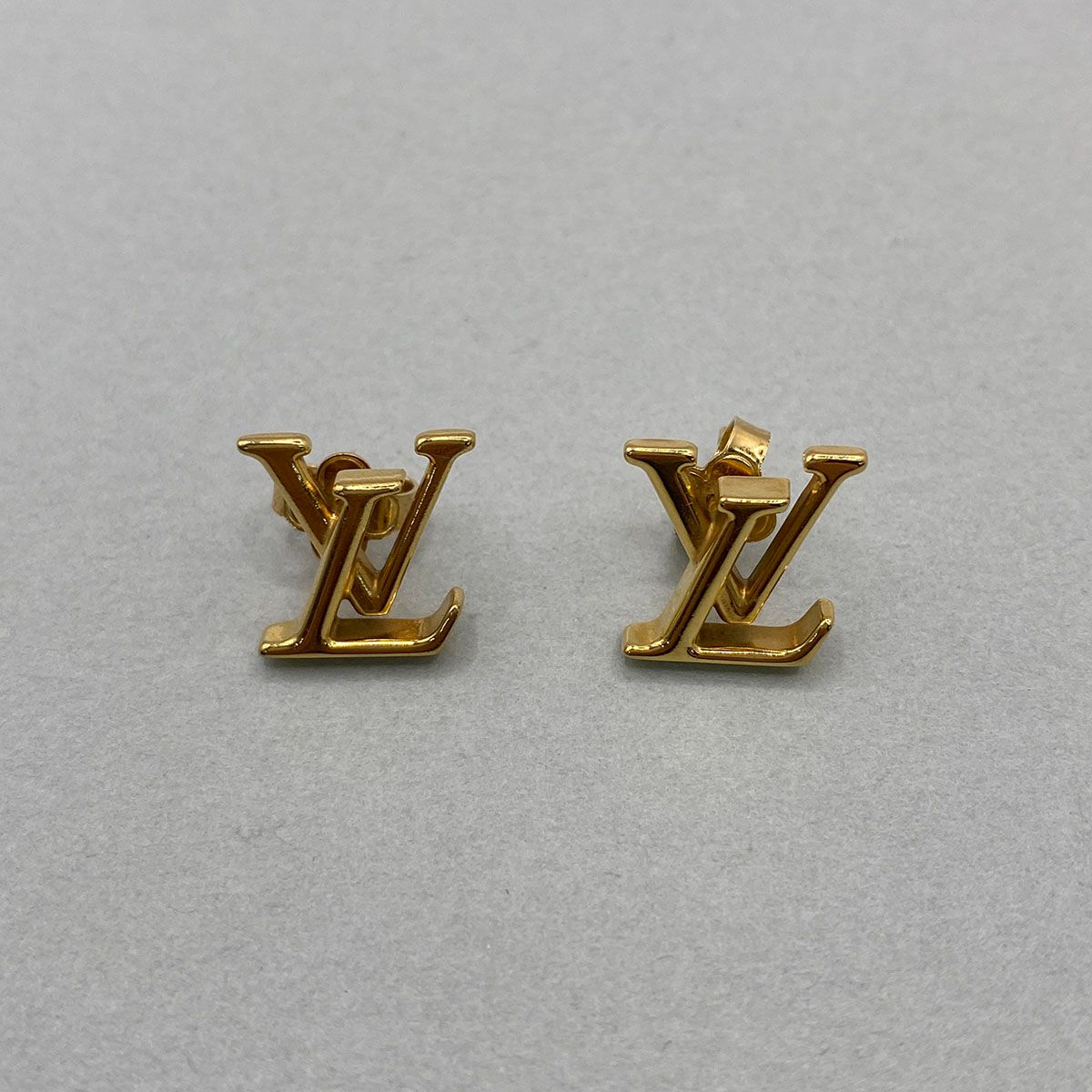 LOUIS VUITTON ルイ・ヴィトン ピアス LV アイコニック ピアス M00743 