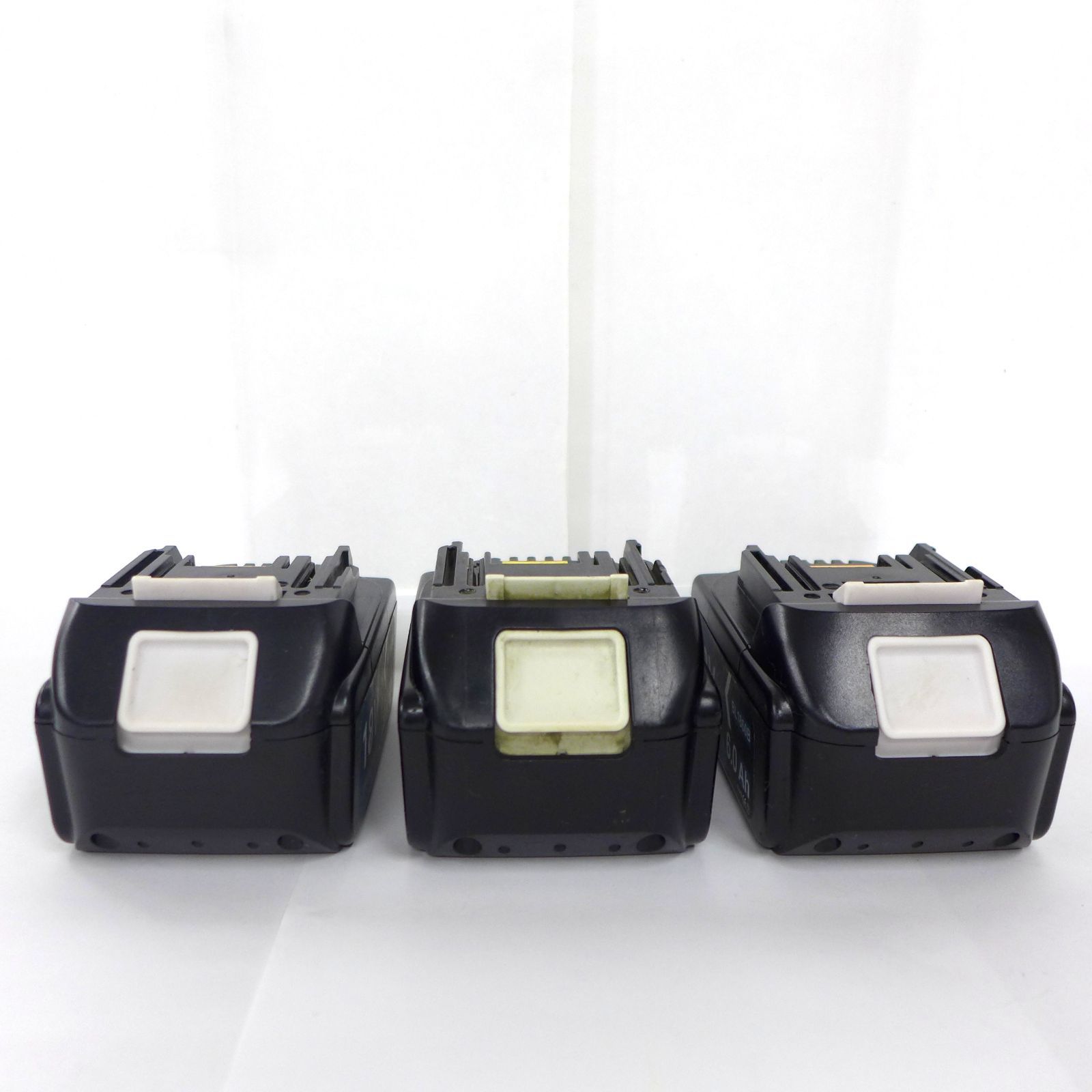中古 マキタ 純正バッテリー18V6.0Ahと互換性バッテリー18V6.0Ah 計3個