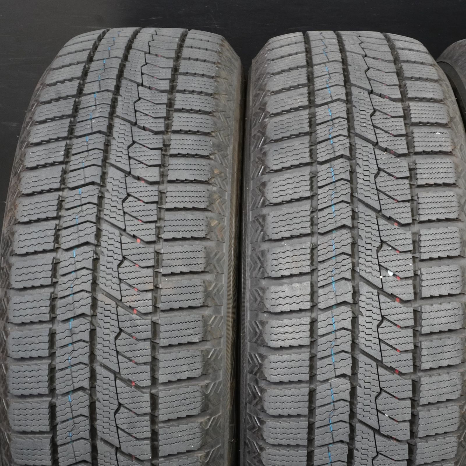 21年製 バリ山 TOYO オブザーブ GIZ2 195/60R16 4本 スタッドレス C27 