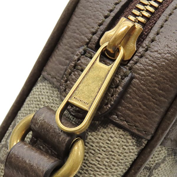 バレンシアガ BALENCIAGA ショルダーバッグ ザ ハッカー プロジェクト カメラバッグ キャンバス レザー ベージュ×ブラウン ヴィンテージ金具 GUCCI グッチ コラボ 680123 【保存袋】【中古】 バレンシアガ BALENCIAGA ショルダーバッグ ザ ハッカー プロジェクト