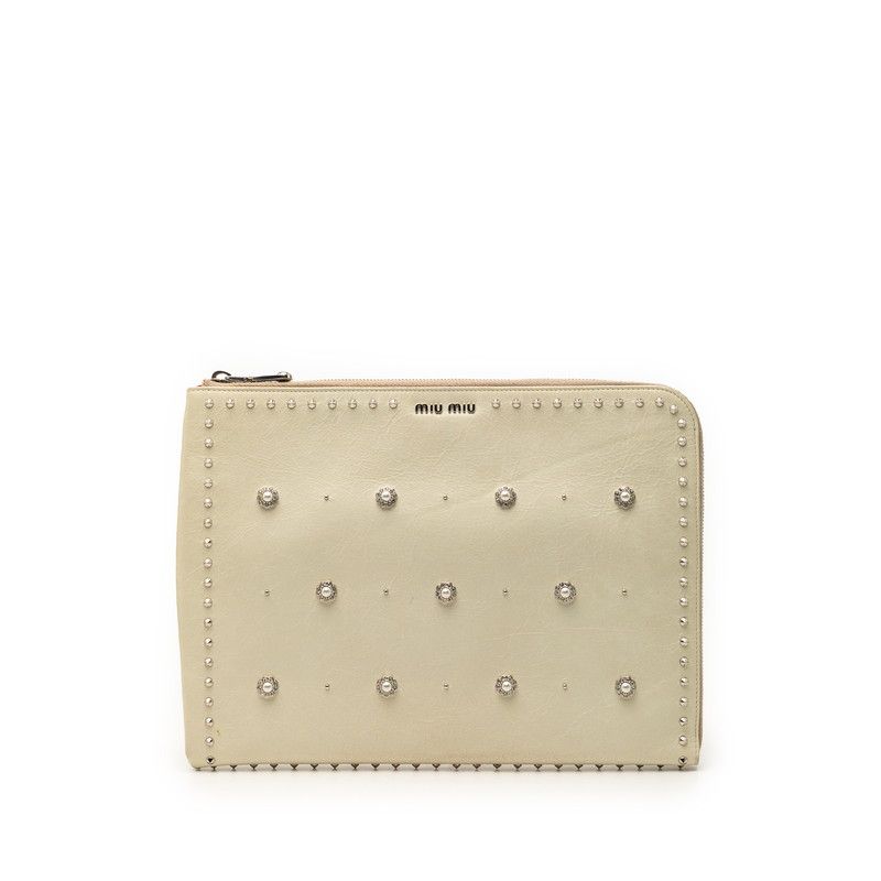 ミュウミュウ　スタッズ　クラッチバック miu miu】スタッズクラッチBAG【大人気!!】【値下げ!!】 【公式通販】