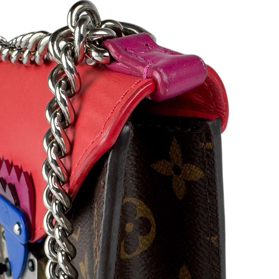 ルイ ヴィトン LOUIS VUITTON ショルダーバッグ モノグラム トライバル