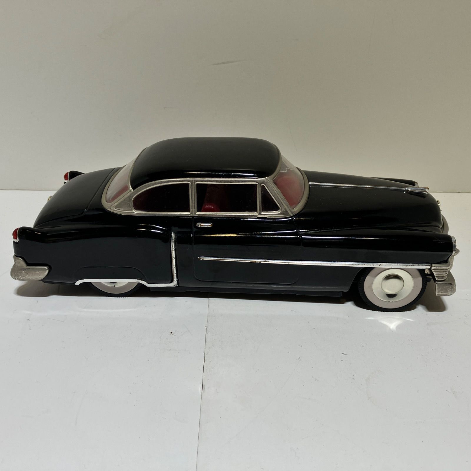 フィフティーズ社 FIFTIES製 キャデラック セダン TYPE 1950ブリキ製