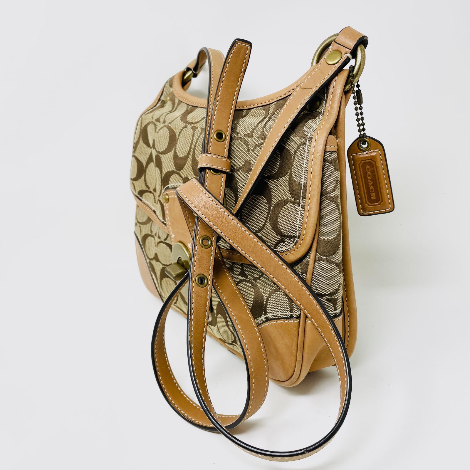 COACH （コーチ） シグネチャー ターンロック ショルダーバッグ 