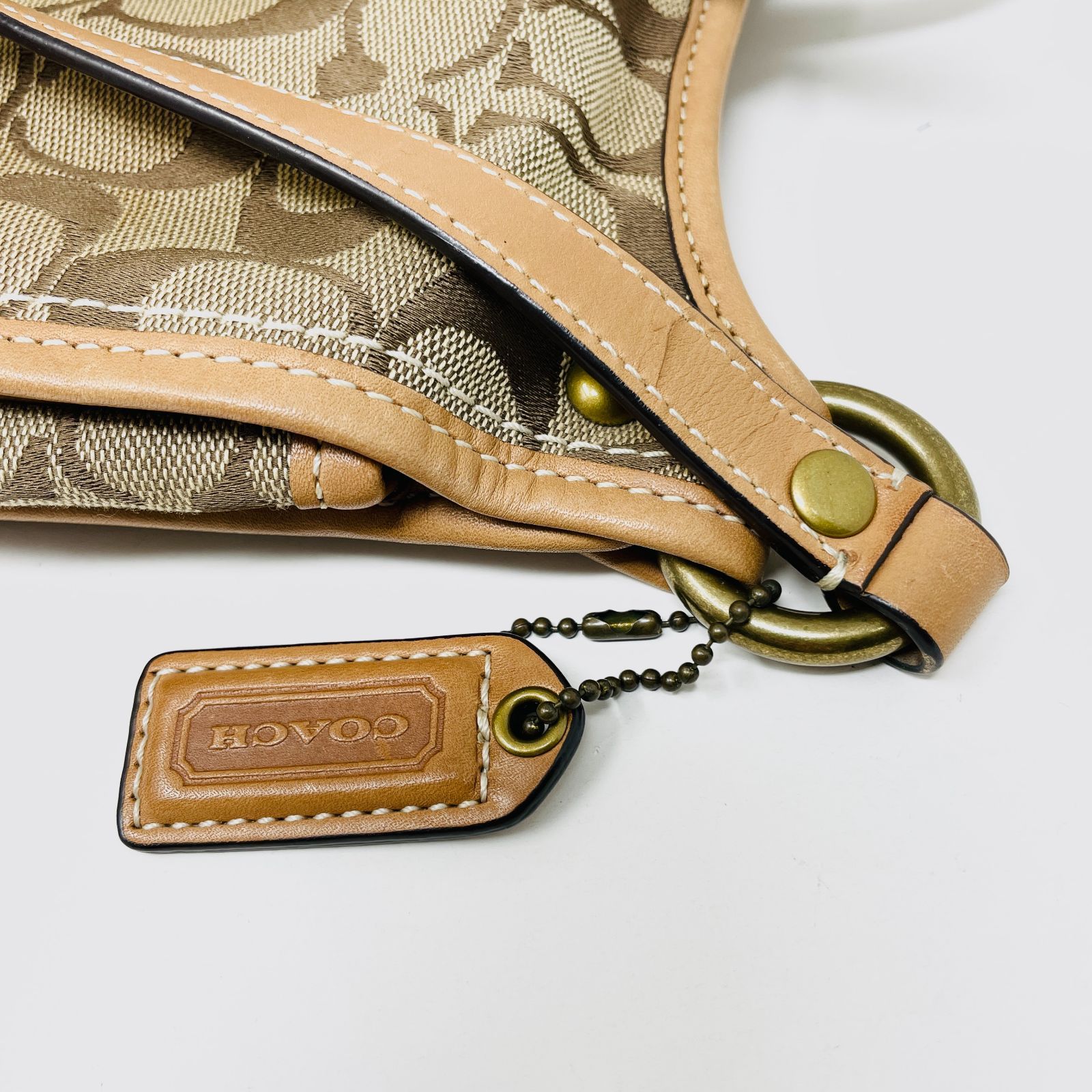 COACH （コーチ） シグネチャー ターンロック ショルダーバッグ
