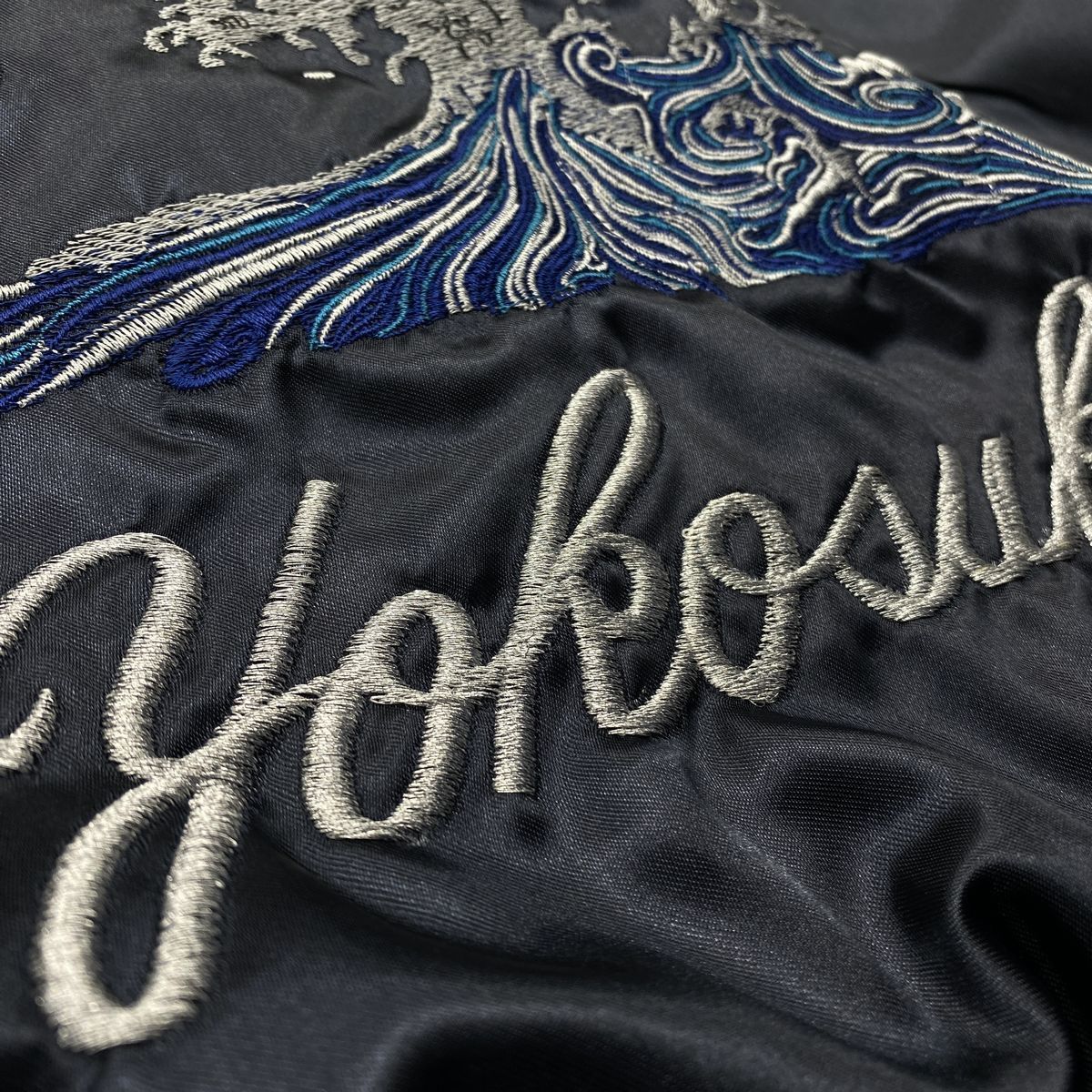 横須賀発祥 スカジャン Yokosuka刺繍入り SUKAJAN 龍鮫 Dragon Shark